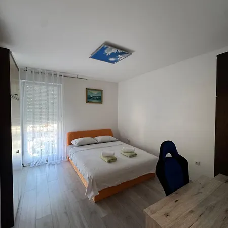 Roza Apartment *
